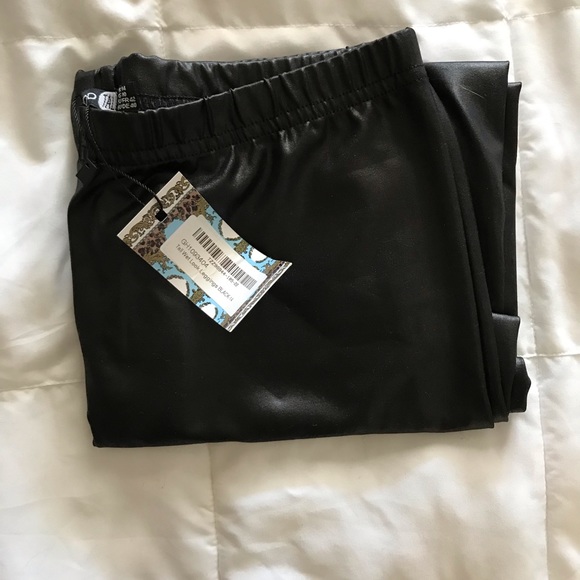 Boohoo Pants - BRAND NEW WET LOOK LEGGINGS